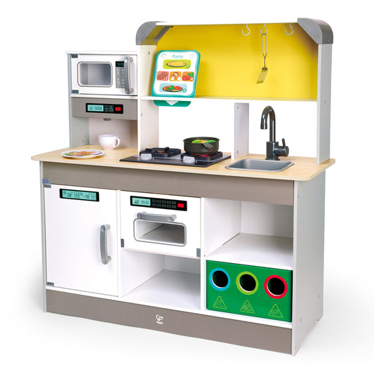 Deluxe Kitchen with Fan Fryer